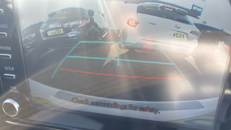 Toyota Yaris 1.5 Hybrid Design 5dr CVT Hybrid Hatchback